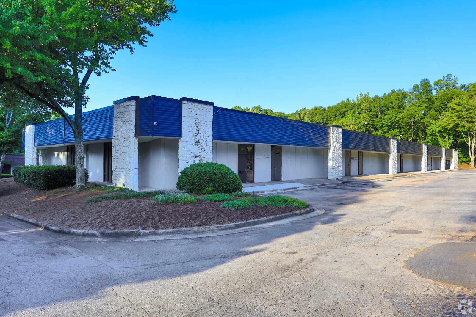 Executive Park South - Photo 1